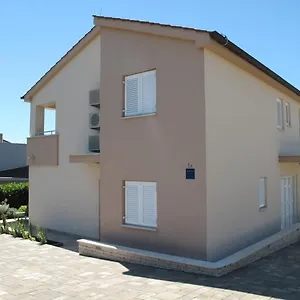 Appartamento Mia Krk, Krk Town