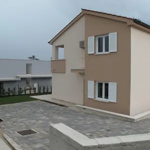 Appartamento Mia Krk, Krk Town